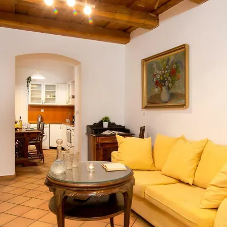 Fairy Tale Lesser Town Retreat #19 Apartment *